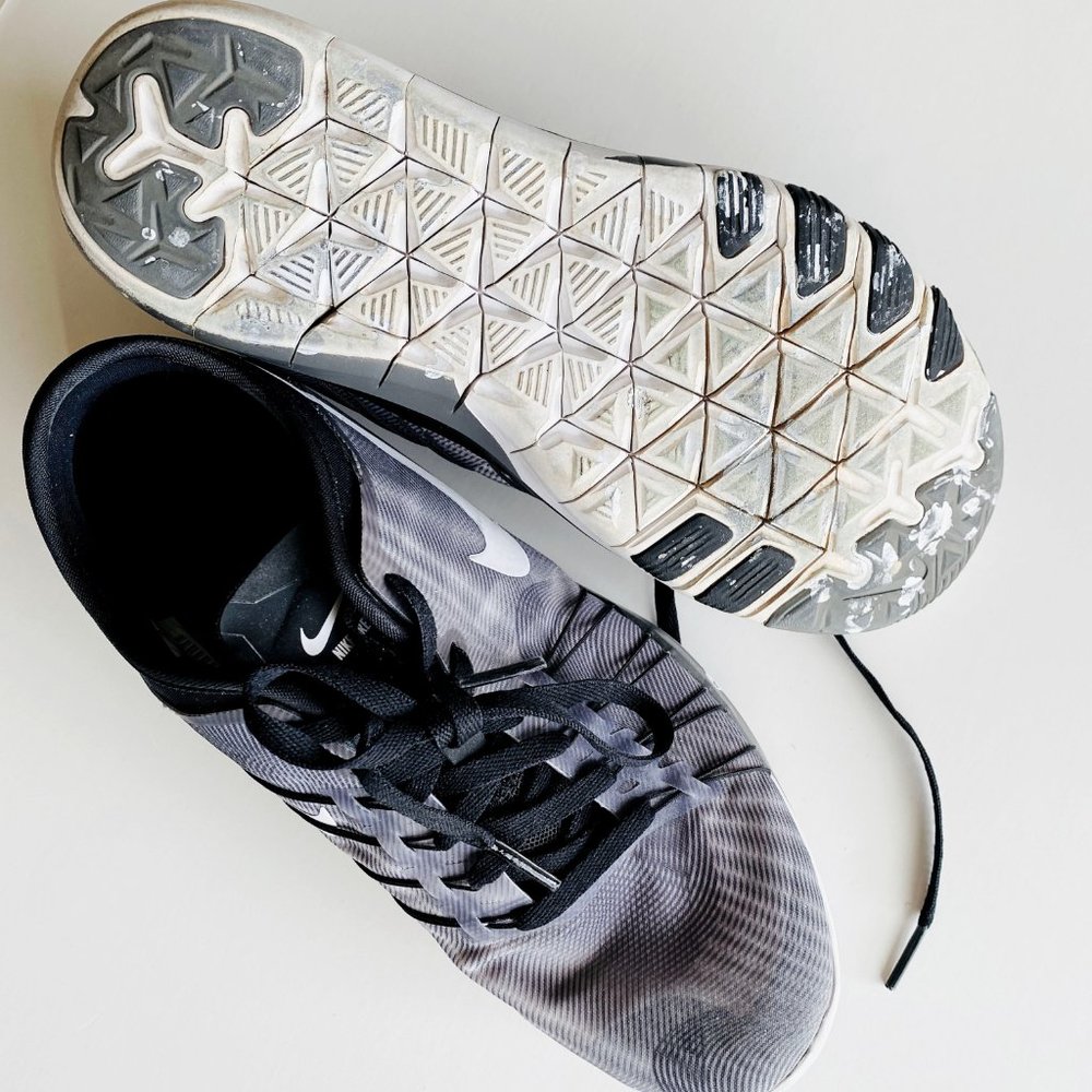 Nike Free Athletic Shoes size 7 - Picture 7 of 9